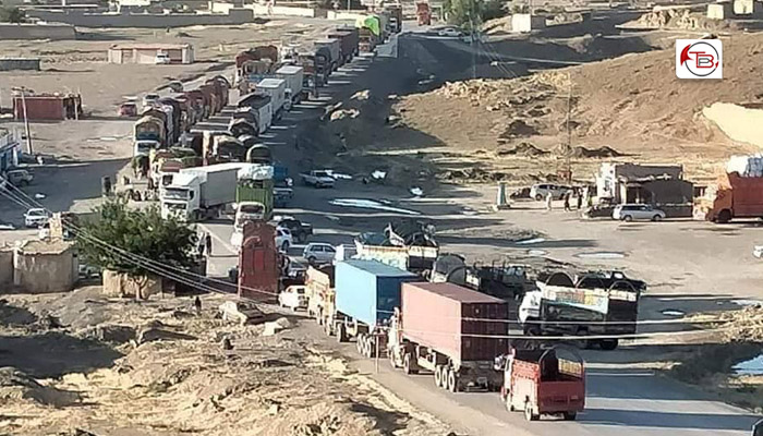 ٹکی رھشون گوستگیں شپ ءَ لوگ ءَ چَہ دزگیر کنگ بیتگ