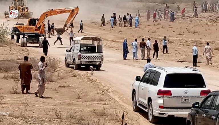 کراچی: ملیر ءَ دمگی مردمانی زمینانی زورگری، چاگردی رسانکجاھاں زھرشانی