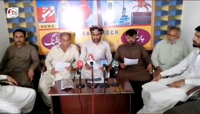 ٍڈی سی ءَ بیست ءُ چار اپریل ءَ وتی زبان سرجم نہ کت واتر ڈی بلوچ ءَ دگ بند کنگ بیت اِنت -بارڈر ٹریڈ یونین