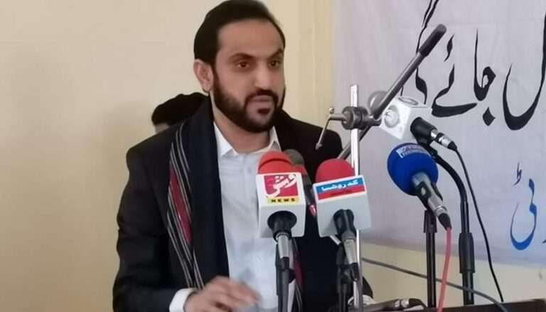 وتگڑیں وزیر اعلیٰ بلوچستان ءَ ھچ رنگیں گپ ءُ تران بیگ ءَ نہ اِنت – بی ایل ایف