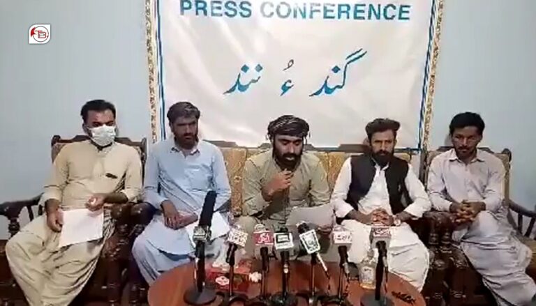 48 اداراں اگاں شھید سراج ءِ کشندہ گرگ نہ بیت اَنت گڑا شھید فدا چوک ءَ زھرشانی نندانک جنگ بیت – سول سوسائٹی کیچ