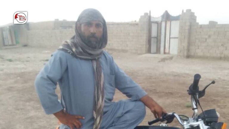 شاھرگ ءَ یک مردمے پوج ءِ دست ءَ بیگواہ