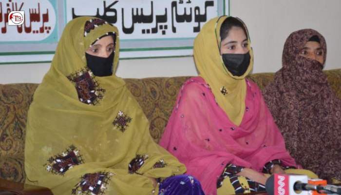 دارو خان ابابکی ءِ لوگی ءَ گوشتگ اگاں لوگواجہ کتکار انت آمیدگس ءَ آرگ بہ بیت