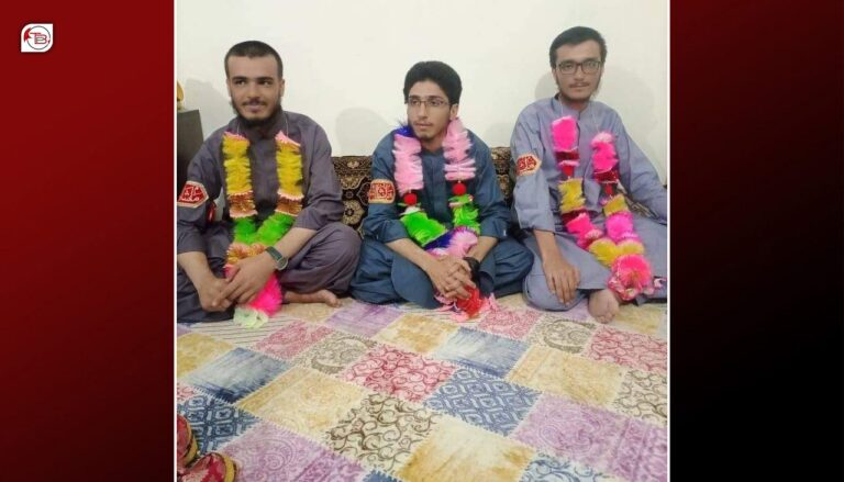 شال: سَے ورنا یل بوتگ ءُ وتی گِس ءَ سر بوتگ انت