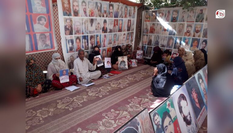 پاکستان ءَ بلوچ چکچینی ءِ تہ ءَ گیشی آرتگ – ماما قدیر بلوچ