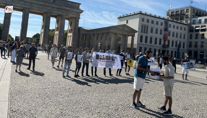 جرمنی : زیارت وئیل سر ءَ امریکہ ءُ فرانس ءِ سفارت خاناھانی دیم ءَ زھرشانی کنگ بوتگ-