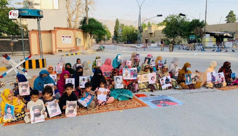 بیگواھیں مردمانی کھولانی گوم ءَ بے سنچیں رویش دارگ شھری ھکانی لگتمالی یے – بلوچ وومن فارم