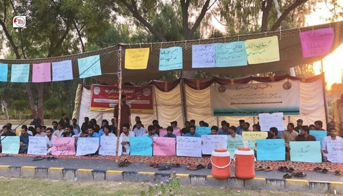 بھاولپور: 9 بلوچ نودربر جامعہ اسلامیہ ءَ چہ کشگ بیتگ اَنت