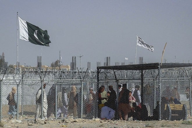 بلوچستان: اوگان سیمسر سیمی روچ ءَ ھم بند، زرکاری تاجراں تاوان