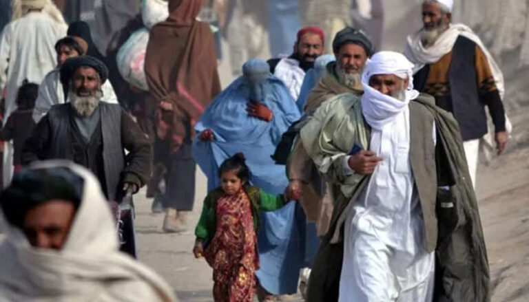 پاکستان ءَ نادْراھاں چہ سیمسرے گْوزگ ءِ اجازت دیگ ءِ وتی کولانی سر ءَ اَمل نہ کُتگ۔ طالبان واکدار