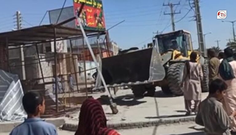 ایرانشھر: میونسپلٹی ءِ کارمنداں لس مردمانی دکانی ڈُرینتگ ءُ دور داتگ انت