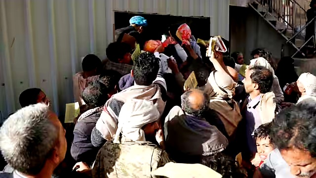 یمن ءَ کمکی ساز ءُ سامانی بھر ءُ بانگ ءِ وھد ءَ لگت دیوکائی بیتگ چریشی ءَ 85 مردم بیران