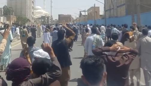 زاھدان: چِلمی آدینگ ءَ ھم بندیگ ءُ زوراکیانی ھلاپ ءَ زھرشانی