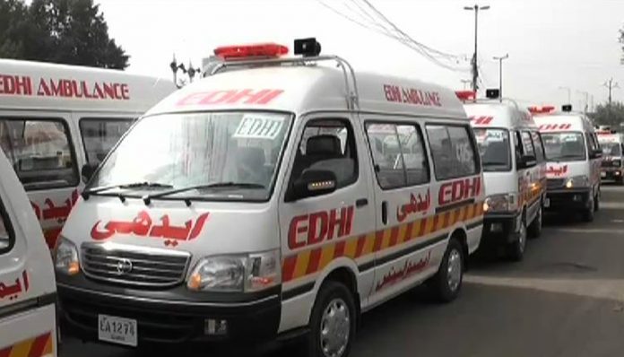 لسبیلہ: کوچ ءُ ٹرک ءِ ٹکر ورگ ءِ سبب ءَ دردناکیں ویلے ءَ 6 مردم بیران ءُ ھبدہ زدگ بیتگ انت