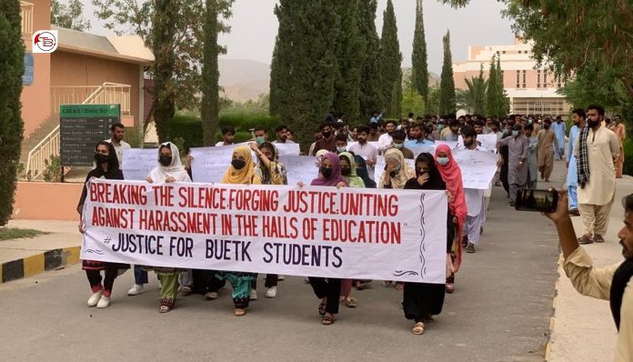 ھزدار یونیورسٹی ءَ زھرشانی برجاہ، گپ ءُ تران بے سوب