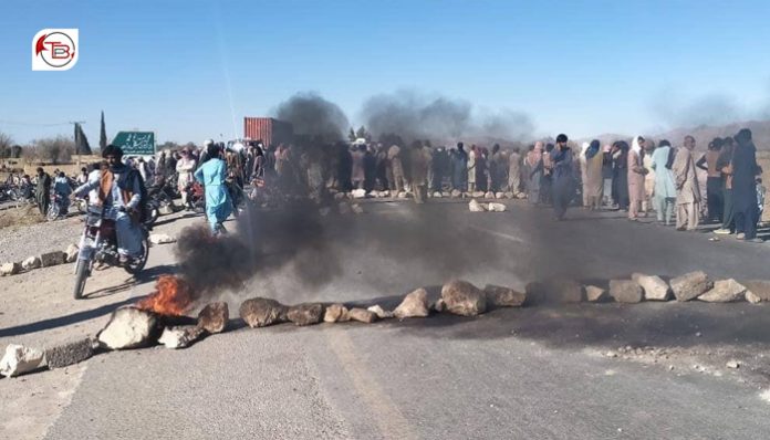 وڈھ: دو نیمگی سنگر کرتگیں ھردوکیں نیمگاں مزنیں سلاہ کامرد کنگ ءَ اَنت