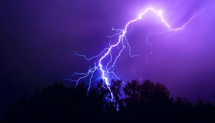 سرباز: گروک ءِ کپگ ءَ یک زھگے بیران ءُ پنچ زدف