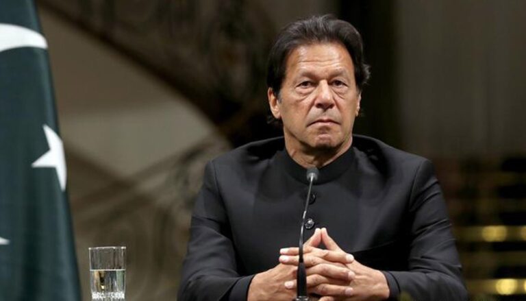 پاکستان ءِ گوستگیں سروزیر عمران خان دزگیر