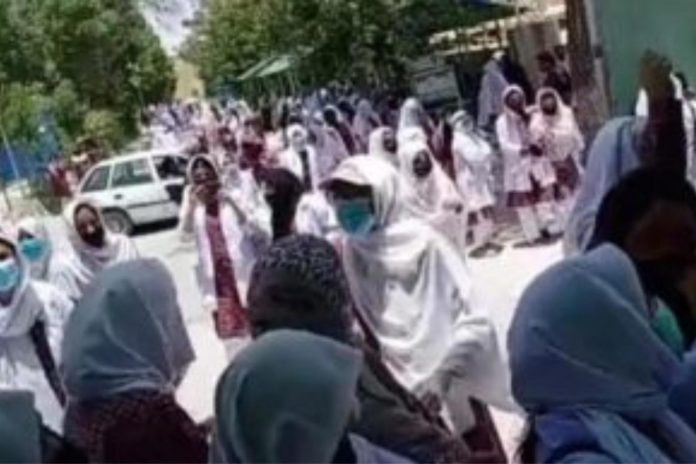 شال : ایس بی کے ویمن یونیورسٹی ءِ نودربرانی پیسانی تہ ءَ گیشی ءِ بگیری ءَ زھرشانی