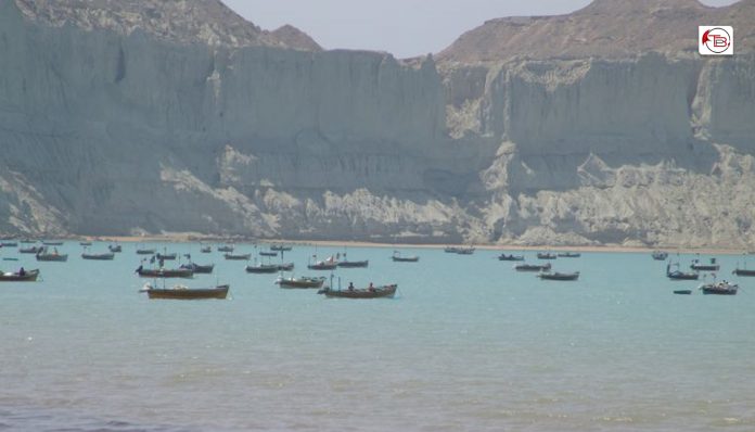 دریائی توپان “تیج” بلوچستان ءِ نیمگ ءَ ودگءَ اِنت