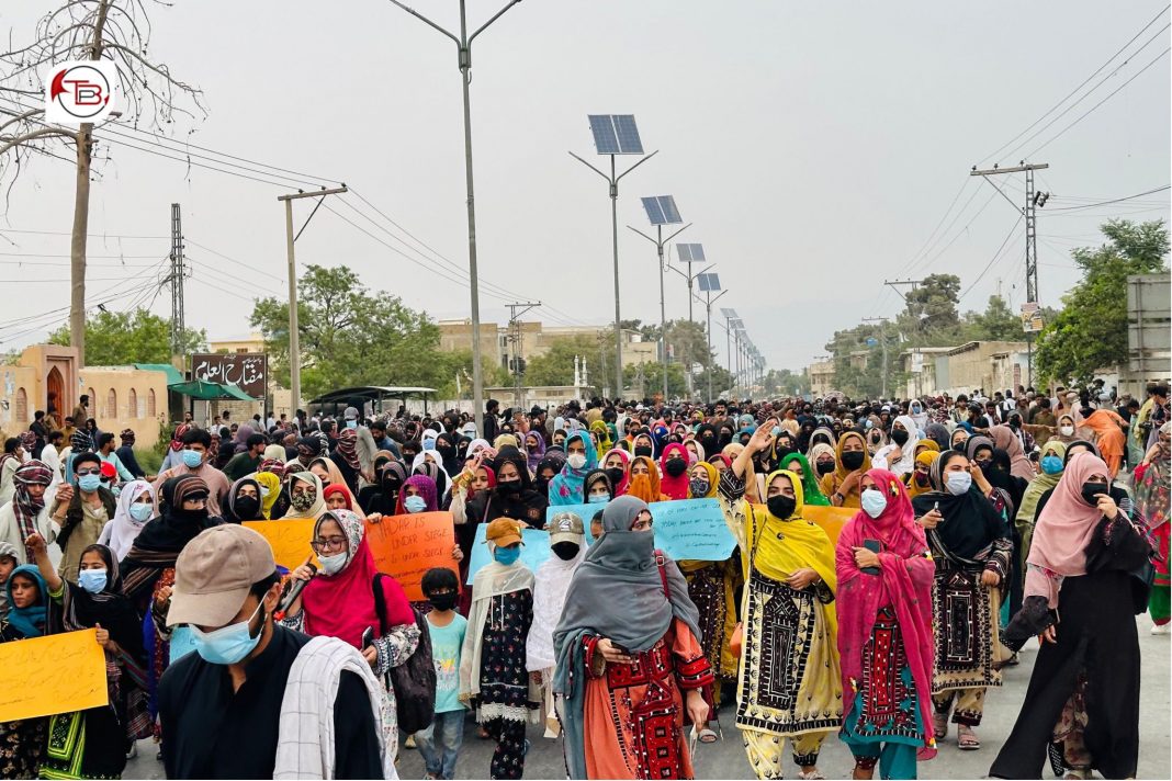 بلوچ راجی مچی سر ءَ تاکت کارمرز کنگ ءِ بگیری ءَ شال ءَ زھرشانی ئیں روانک