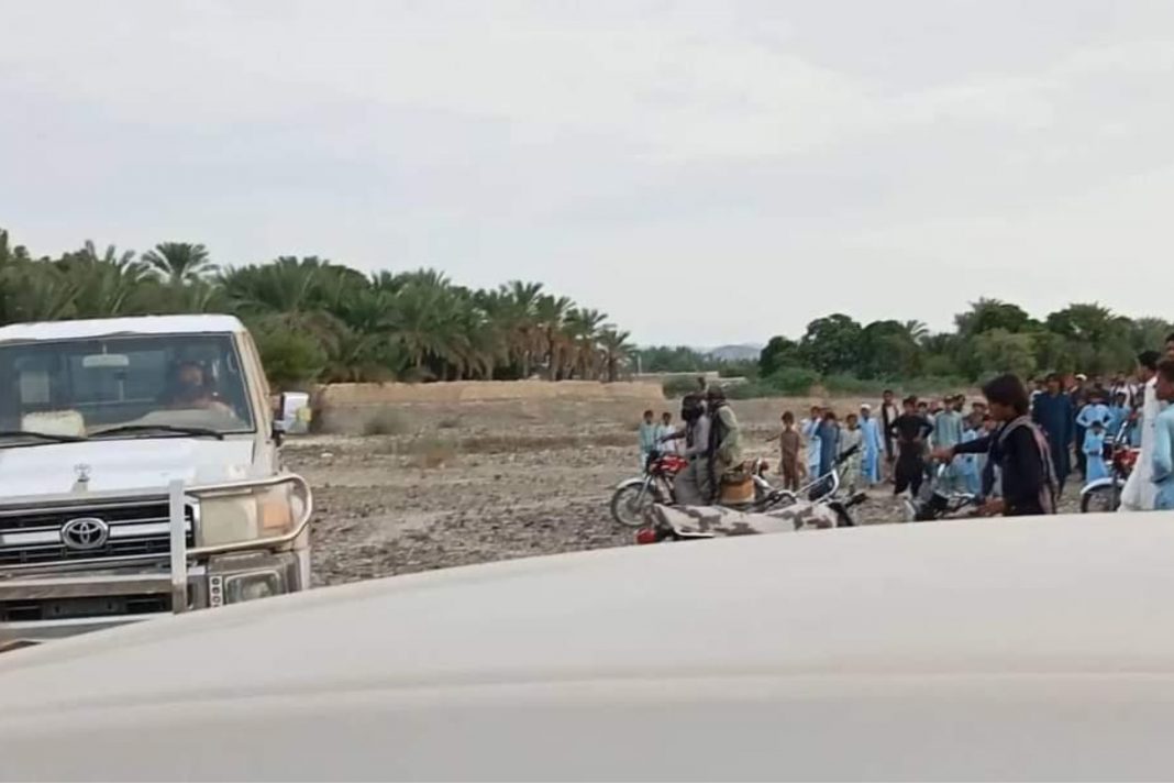 تربت : سلاہ بندیں مردماں تیرگواری کتگ ءُ گاڑی یے پچ گپتگ