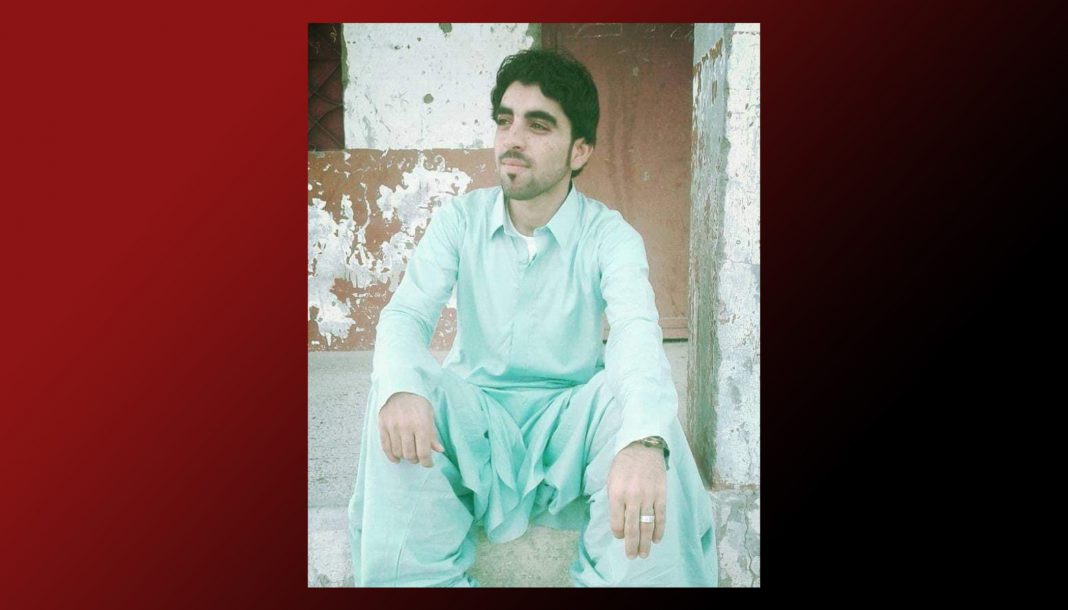 مند ءِ جھمنند چہ کراچی ایئرپورٹ ءَ بیگواہ