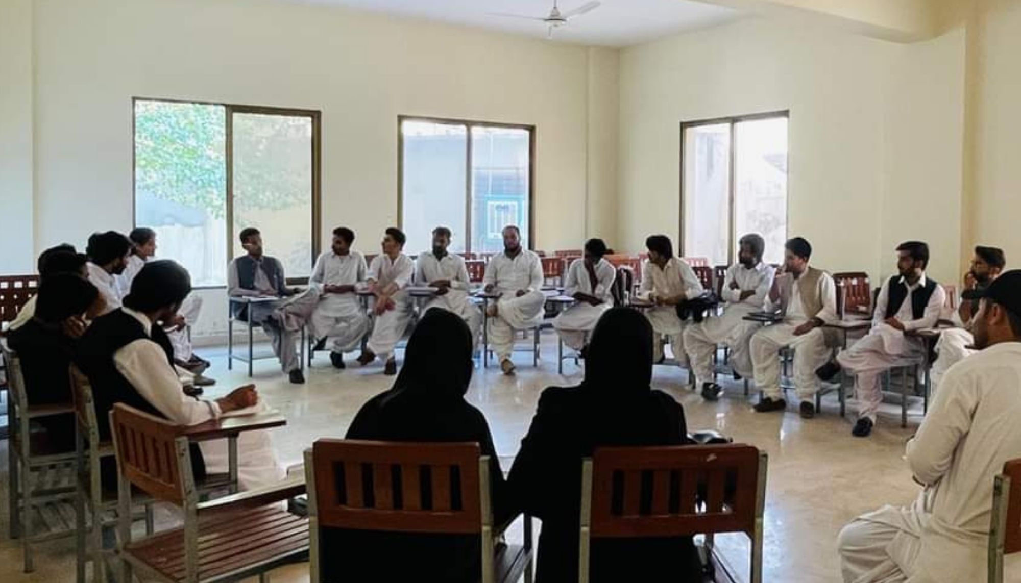 بساک شال لاء کالج بنزہ ءِ نیمگ ءَ دیوانے برجم دارگ بیتگ