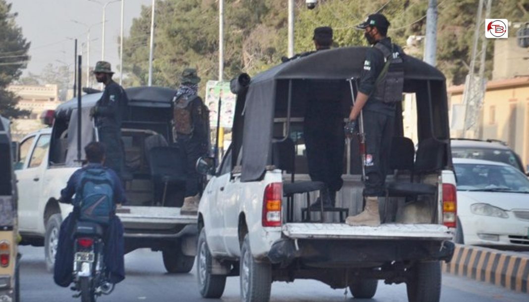 ڈیرہ مراد جمالی ، خضدار: تیر گواری ءِ وئیلاں یک پولیس کارندھے ءَ ھوار 4 مردم بیران بوتگ انت
