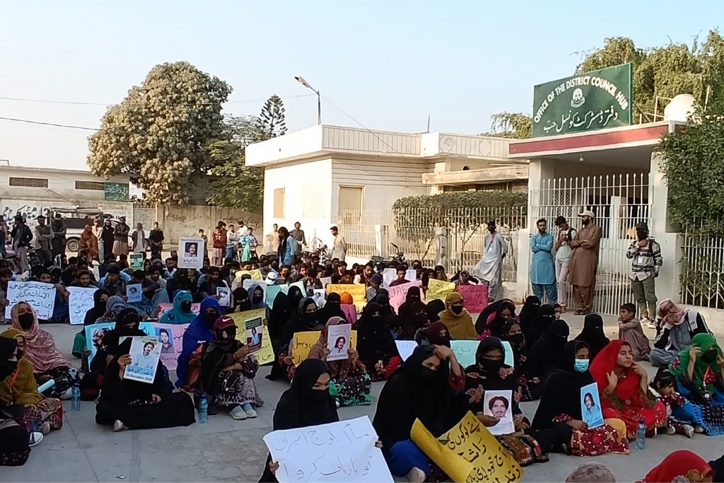 راشد حسین ءِ زورانسری آوار جنی ءَ شش سال، ھب ءَ زھرشانی