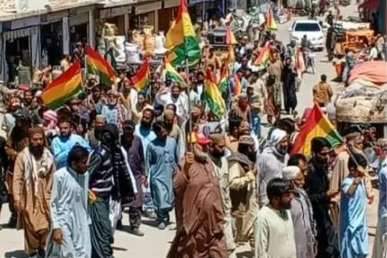 کلات: ڈاکٹر ماہ رنگ بلوچ ءَ ھوار بلوچ یکجھتی کمیٹی ءِ باسکانی دزگیری ءِ ھلاپ ءَ بی این پی ءِ زھرشانی روانک