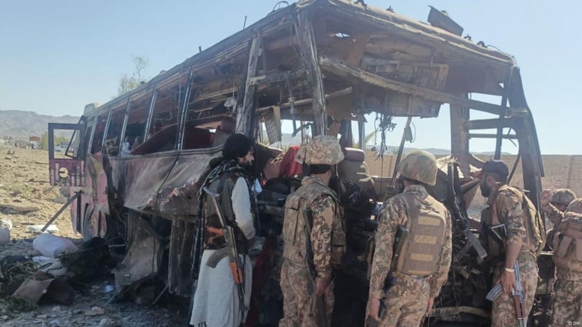 ریاستی رٹ ءِ ٹاہ : بلوچستان ءَ گوستگیں بیست ءُ چار کلاکانی تہ ءَ بیست ھپت کارندہ آوار جنگ ءُ سلاہ بندانی ناکہ بندی