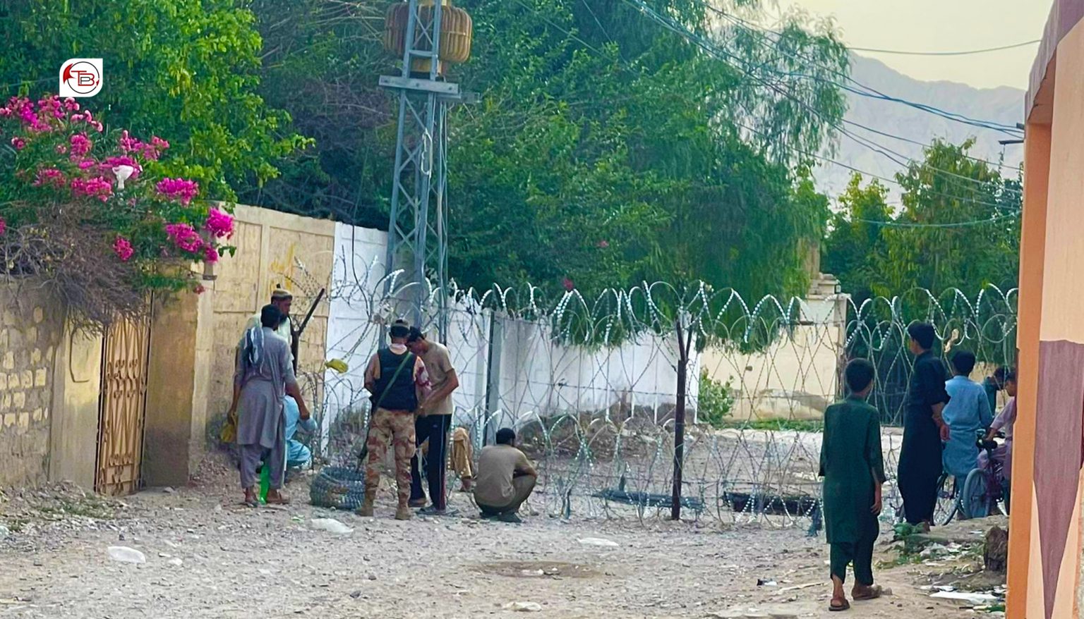 زھری ءَ لشکر کشی ءَ پد پاکستانی پوج ءِ نیمگ ءَ چہ دمگی زمینانی سر ءَ دستیگ ءُ نوکیں بُنجلانی جوڑ کنگ دْرچ یکشل ءَ برجاہ