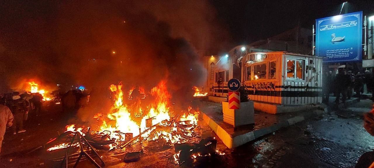 ایران ءِ زھرشانی: ترندیں زھرشانیانی سبب ءَ انٹرنیٹ ءِ بندش ءُ بازیں کچے ءَ مھلوک ٹپ ءُ ٹور