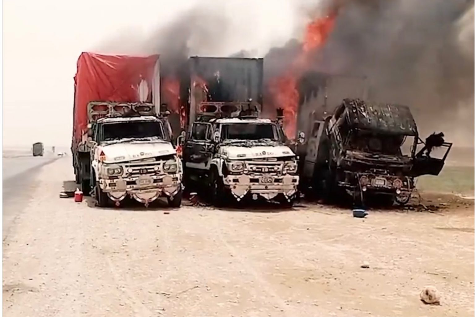 پنجگور: چیدگی ءَ سلاہ بندیں مردماں دگ بستگ، گاڑیانی سر ءَ تیرگواری