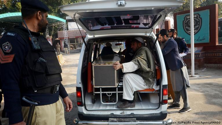 بنوں ءَ تھانہ ءِ سر ءَ جنگولانی اُرش ءَ 5 مردم بیران ءُ 13 ٹپیگ بیتگ اَنت