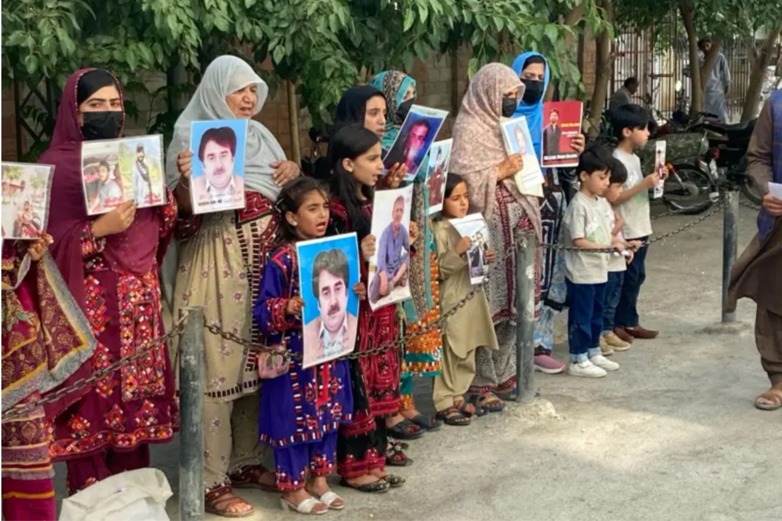 شال: ائید ءِ روچ ءَ بیگواھیں مردمانی کھولانی زھرشانی