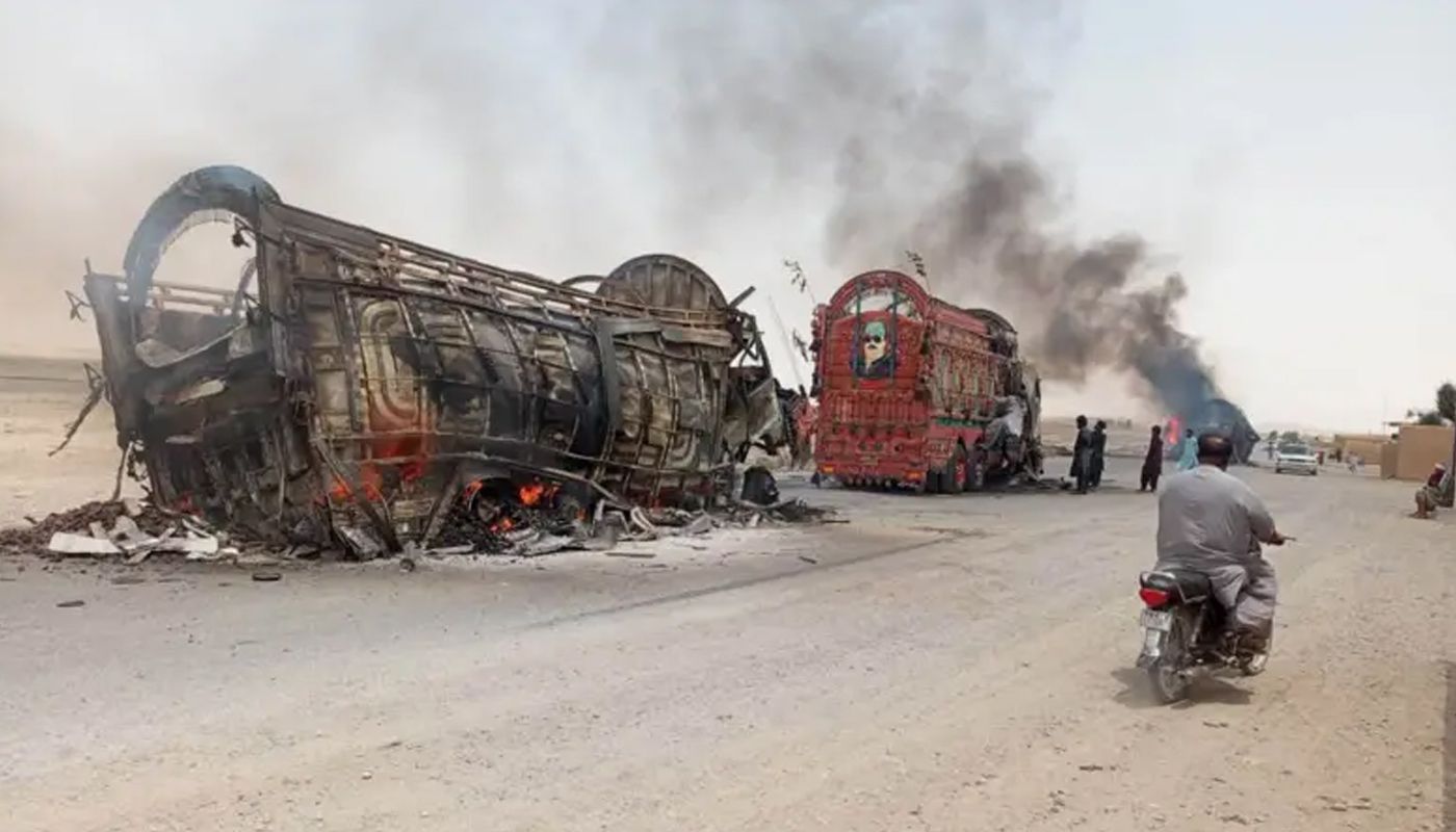 پنجگور: چیدگی راہ ءَ ٹرالر ءُ پوج ءِ سر ءَ اُرش