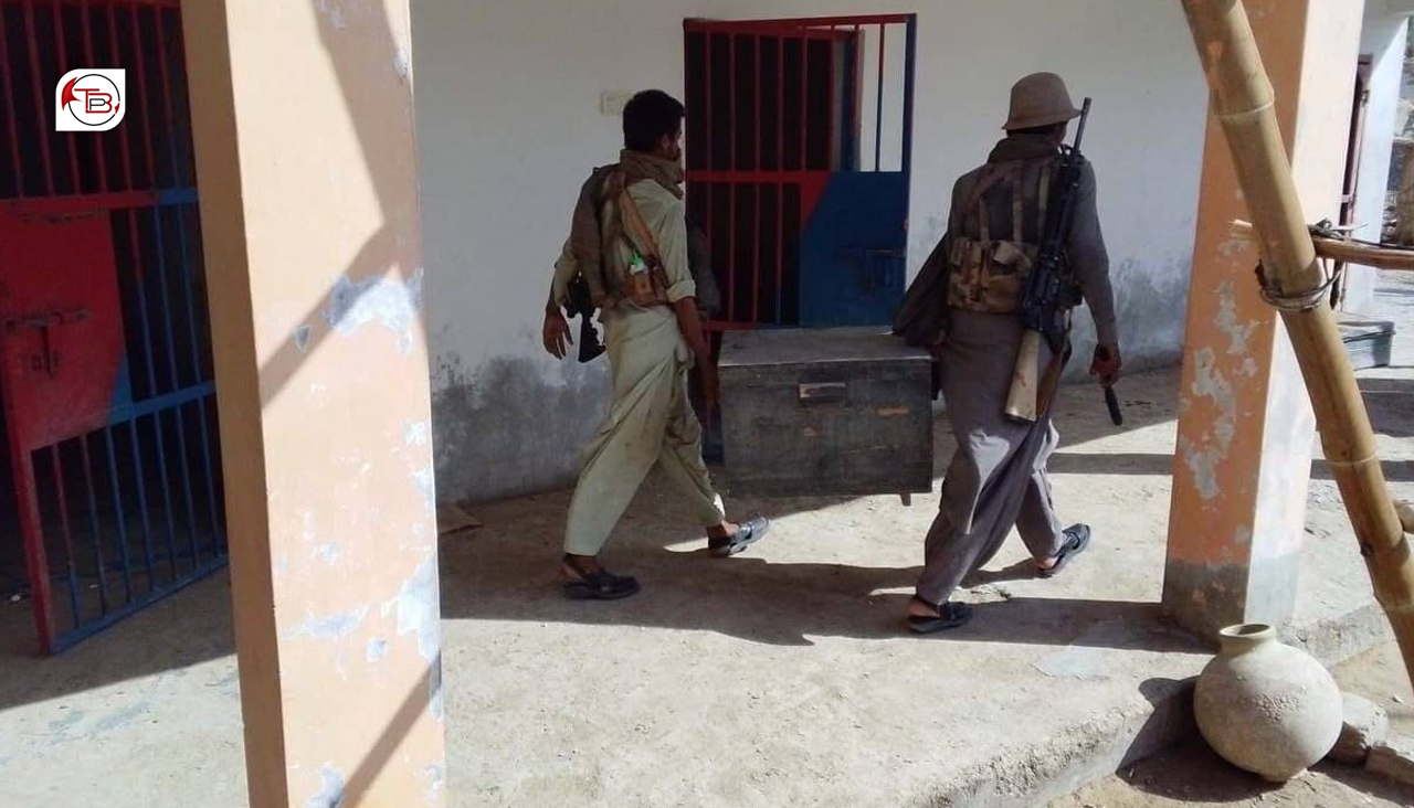 ماشکیل : سلاہ بند مزنیں کچے ءَ شھر ءَ پُترتگ اَنت ءُ دستیگ کتگ تھانہ تباہ ءُ ایف سی پوجی بُنجل ءِ سر ءَ اُرش یکشل ءَ برجاہ